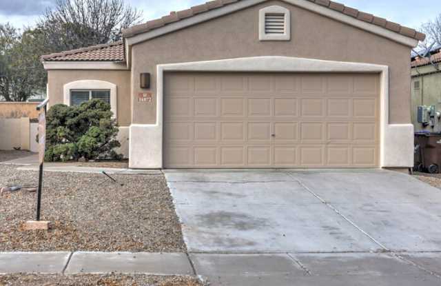 14872 South Paseo Puente a Las Estrellas