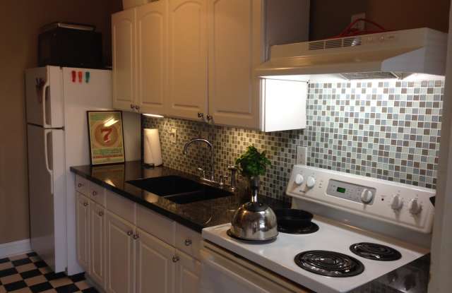 3535 Central Street - 3S
