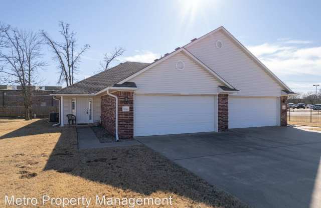 5802 Park Valley Cir.