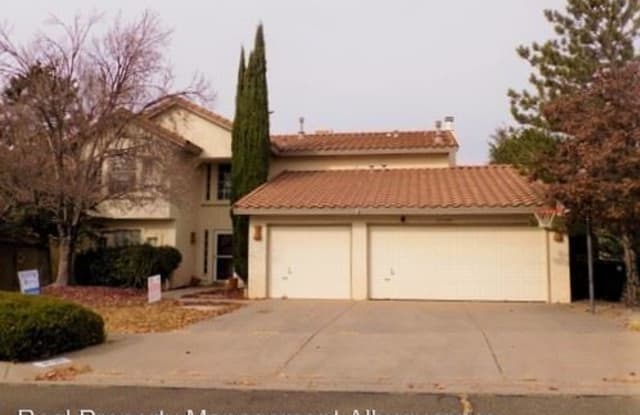 8105 Eagle Rock Ave NE - 8105 Eagle Rock Avenue Northeast, Albuquerque, NM 87122