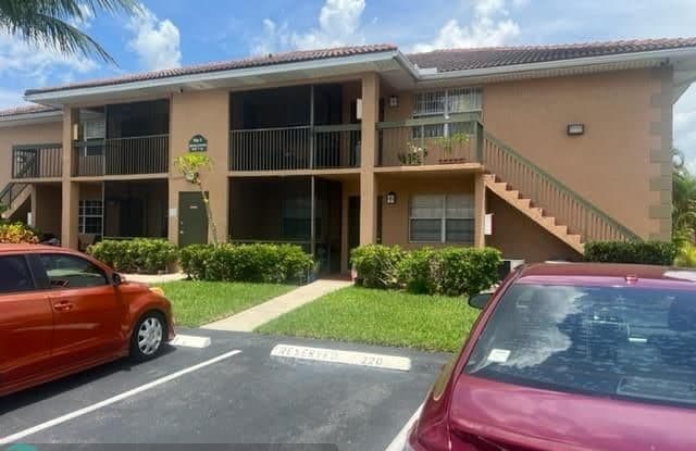 10493 NW 7th St - 10493 NW 7th St, Pembroke Pines, FL 33026