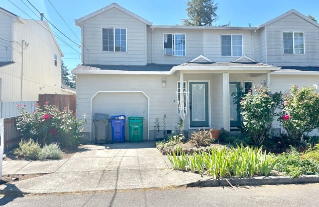 11756 SE Oak St - 11756 Southeast Oak Street, Portland, OR 97216