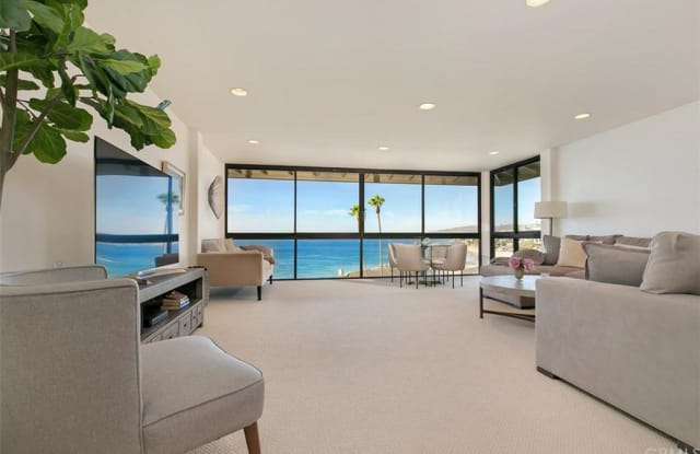 76 Blue Lagoon - 76 Blue Lagoon, Laguna Beach, CA 92651