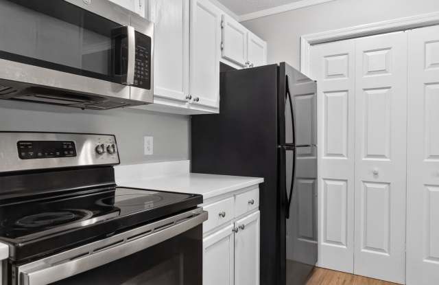 Spacious 3BR Condo in Fayetteville