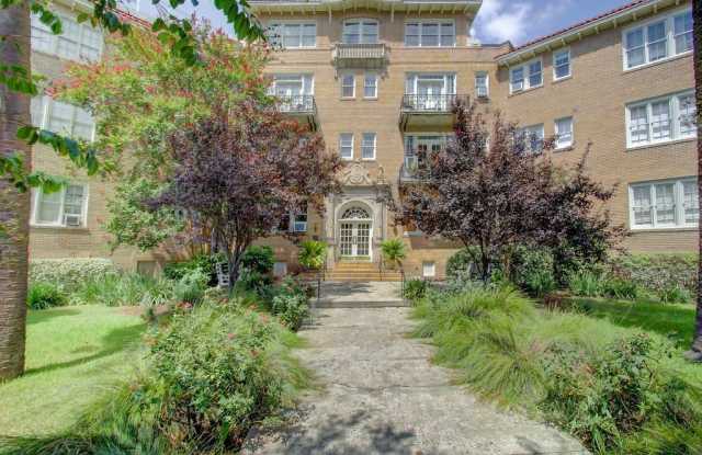 Photo of STUDIO DOWNTOWN Rutledge Ave - Available August 1, 2026