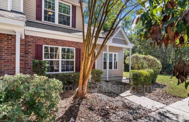 7900 Shadow Oak Drive