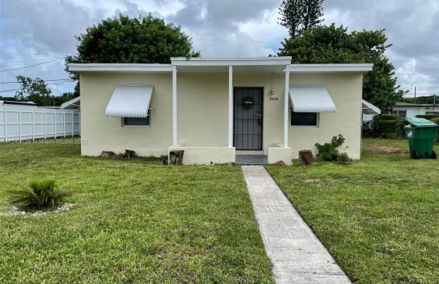 2510 NW 162nd Ter - 2510 Northwest 162nd Terrace, Miami Gardens, FL 33054