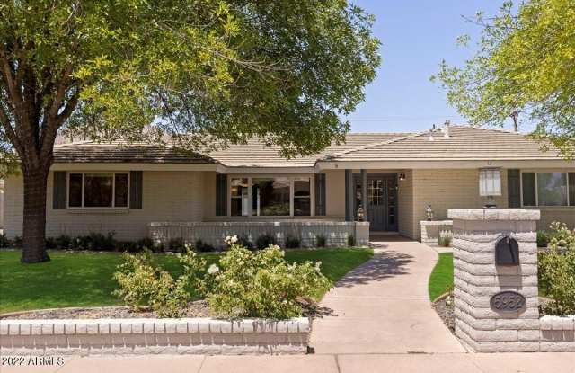 5952 E CALLE TUBERIA --