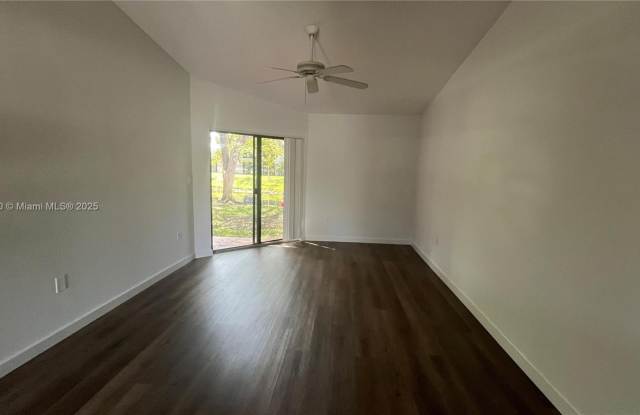 Photo of 9986 Nob Hill Ln