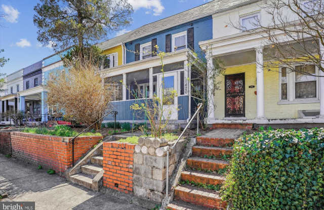 1420 PARKWOOD PLACE NW