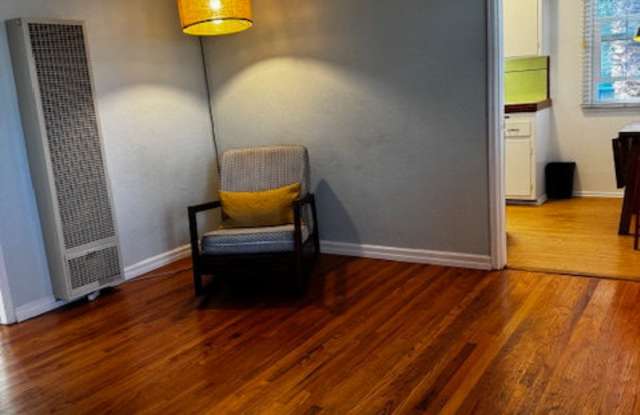 4447 Dawson Avenue - 1