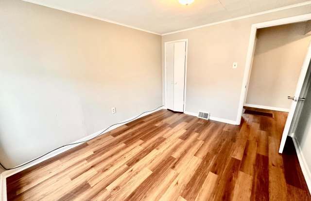 219 JAMESTOWN Street unit: 2