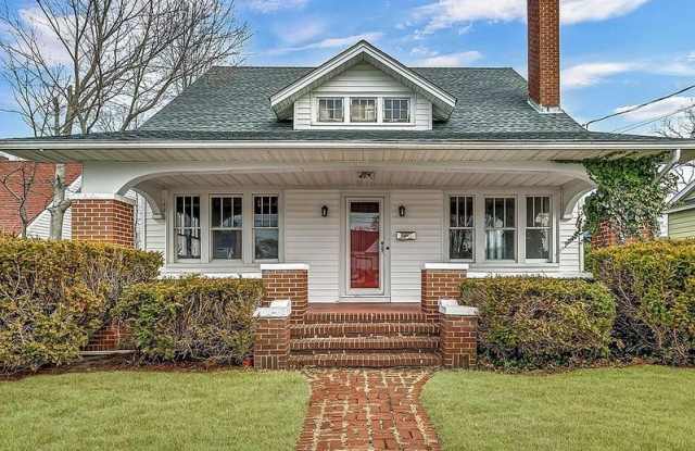310 Fishel Ave