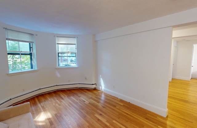 1819 Beacon St