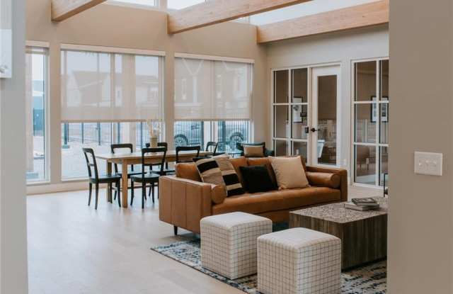 15352 104th Avenue N