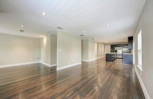 1014 East 14th Street