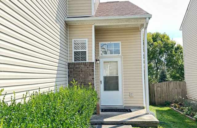 *YULETIDE SPECIAL-1/2 OFF 1st FULL MONTH!* Beautiful 3 BR, 2.5 Bath House!