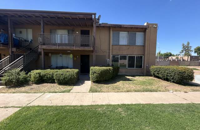 Photo of 2408 W Campbell Ave Apt 319