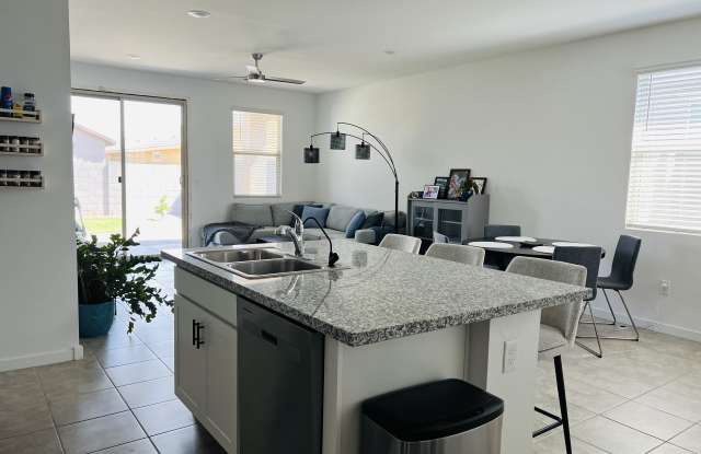 40090 West Wade Drive