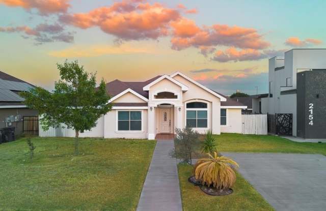 Photo of 2164 Fox Run Dr