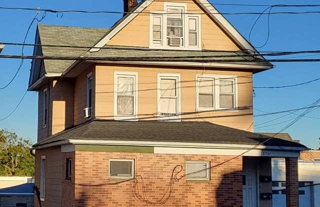 570 Grand Avenue