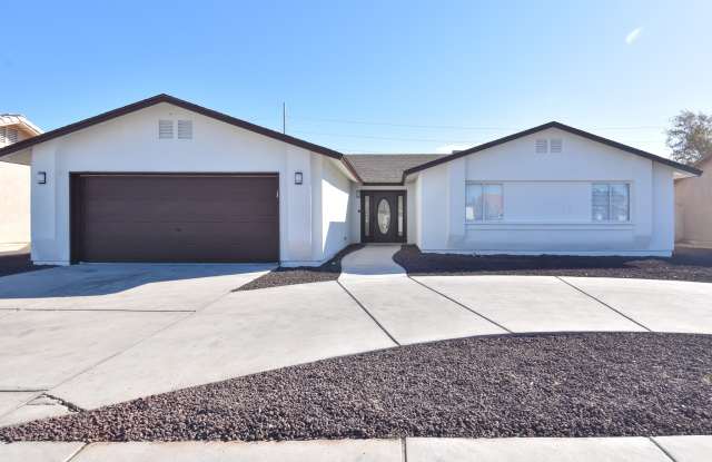 4371 South Boxwood Avenue - 4371 South Boxwood Avenue, Yuma, AZ 85365