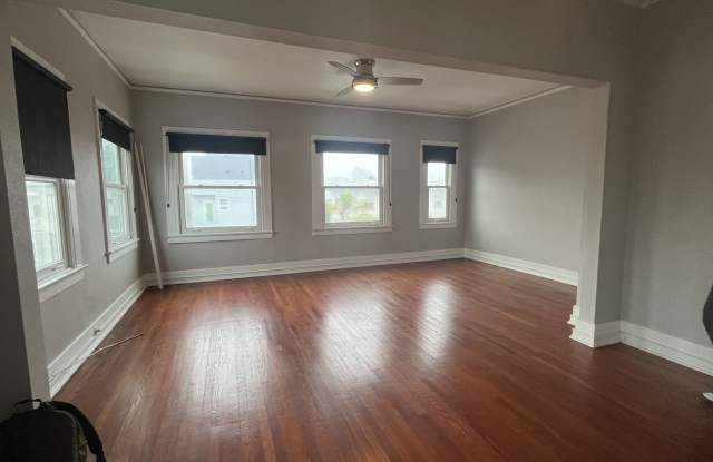 126-132 Hawthorn Street - 130