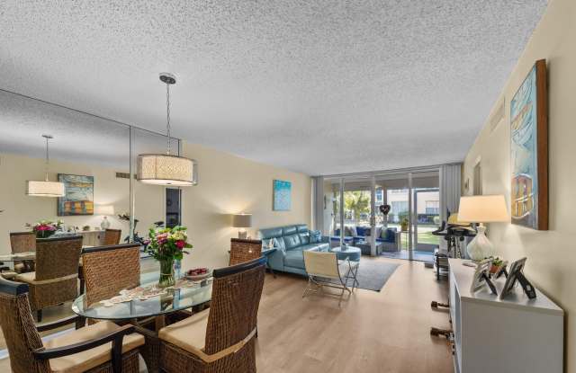 2002 S Federal Highway