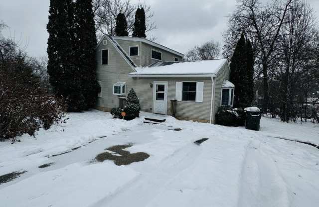 Photo of 1940 E Cedarwood Circle