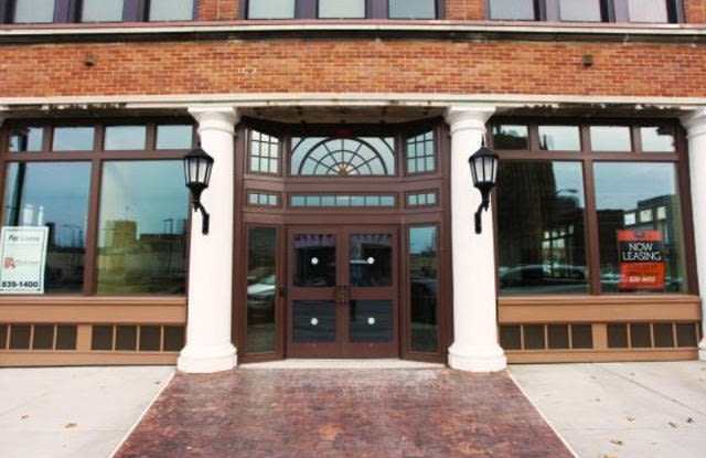 100 S Elmwood Ave Unit C11