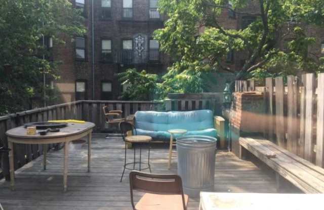 82 Saint Stephens St.