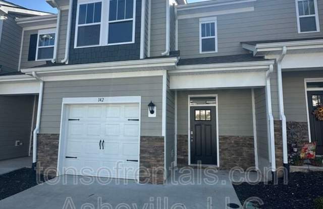 Photo of 142 Creekview Rd