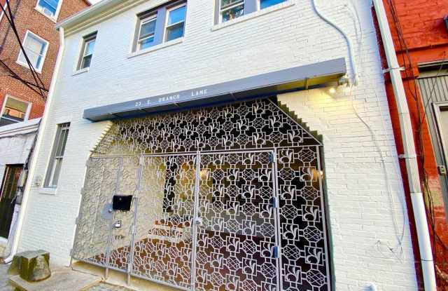 23 E Branch Ln
