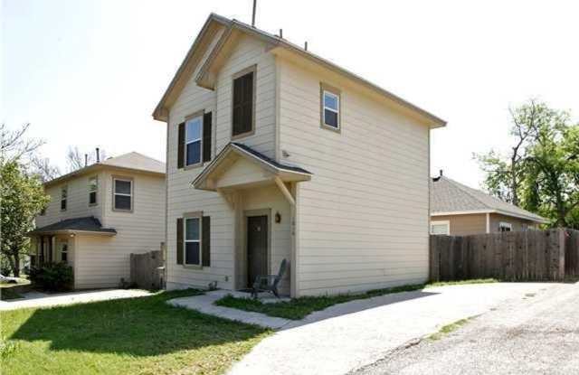 Townhome available off East MLK