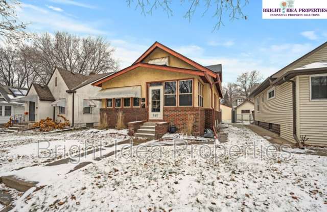 969 Lawson Avenue East - 2