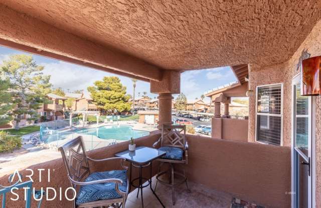 Beautiful 2-bedroom 2-bathroom upstairs unit located in the desirable Rock Springs II Community