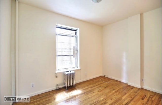 319 W 75th St - 319 West 75th Street, New York City, NY 10023