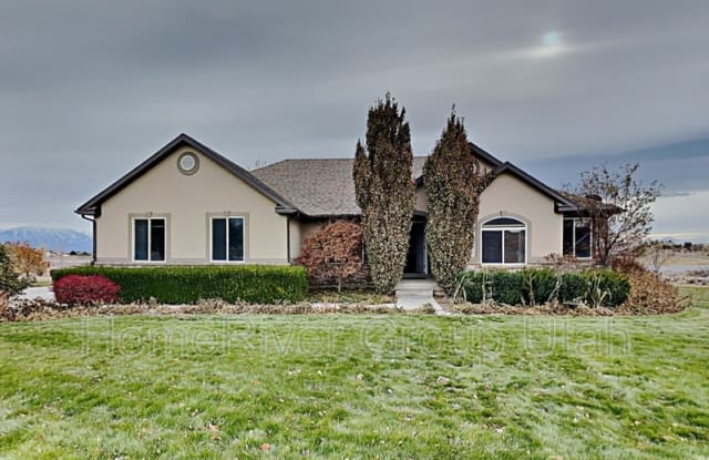 1792 E Deerfield Cir - 1792 East Deerfield Circle, Eagle Mountain, UT 84005