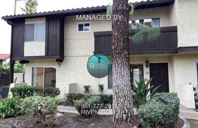 DISCOVER YOUR DREAM CONDO IN COLTON!!!