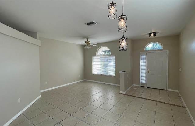 6214 WHITE CLOVER CIRCLE