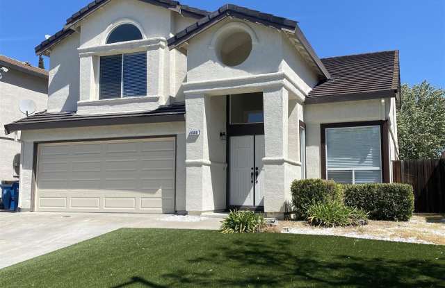 4508 Wolf Way