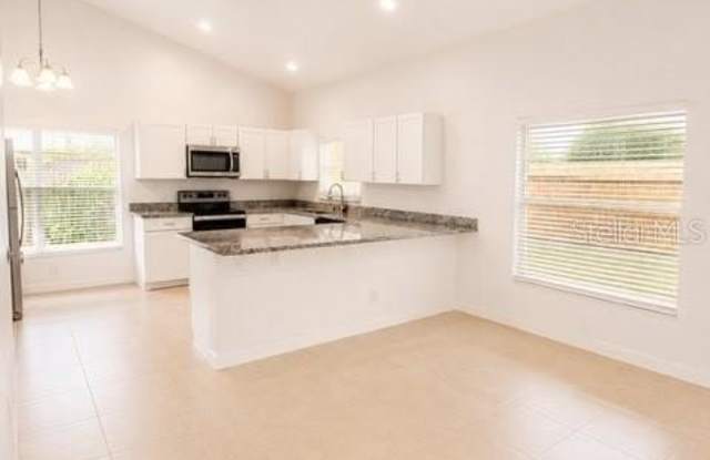 120 SANDPOINT COURT