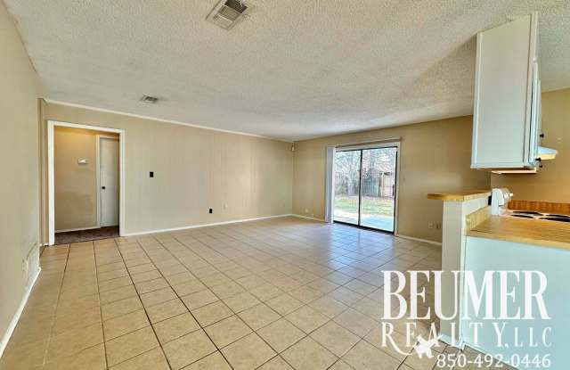 Charming 3 bedroom 2 bath Home for Rent