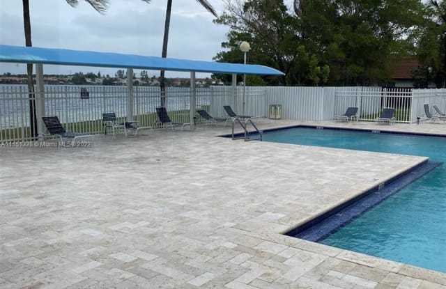 12541 NW 11th Way - 12541 NW 11th Way, Tamiami, FL 33182