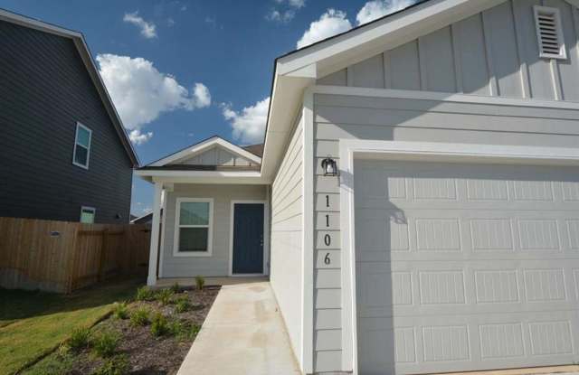 Photo of Excellent single 3 bedroom 2 bath in Bastrop