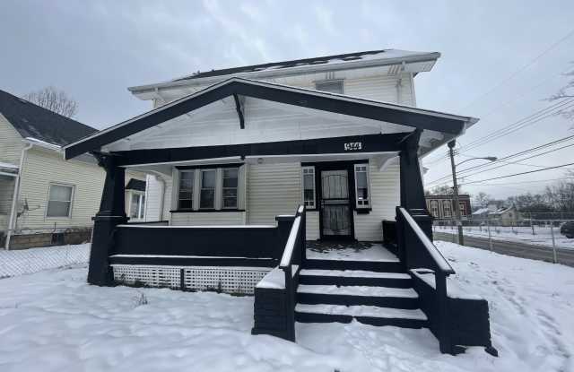 Photo of 944 Baughman Street