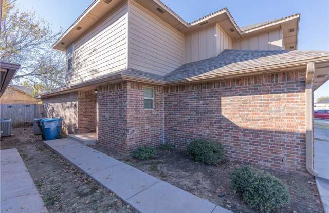 Townhouse Duplex in Edmond