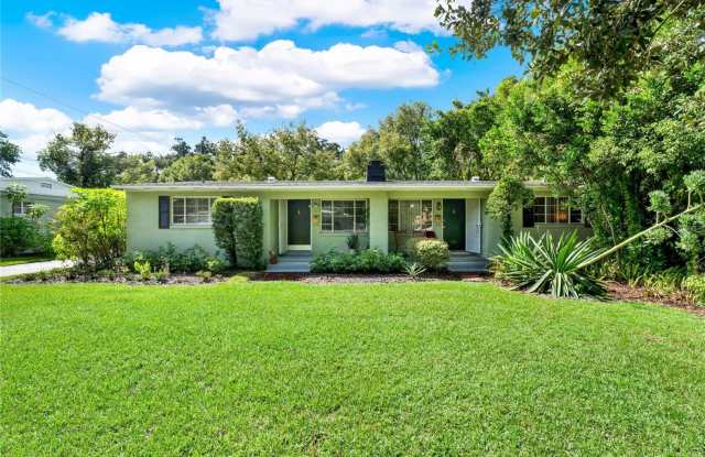 1016 Alba Drive 2/1, Half Duplex