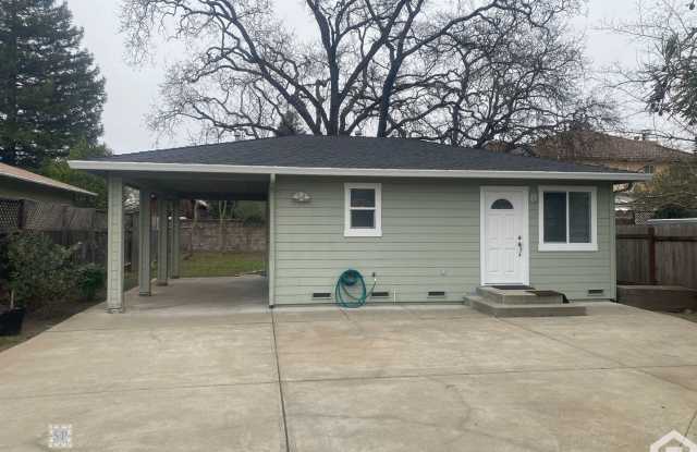 1 Bedroom House on Sonoma's Westside