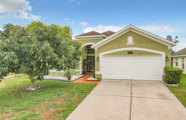 3180 STONEHURST CIRCLE